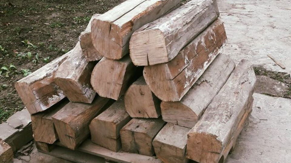 Уничтоженные архаичные балки ханского дворца были сделаны из цельного дерева