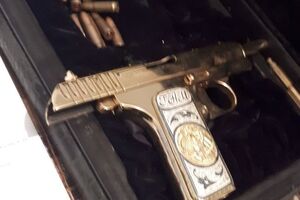 Следователи нашли у Гамидова золотой пистолет ТТ с именными инициалами
