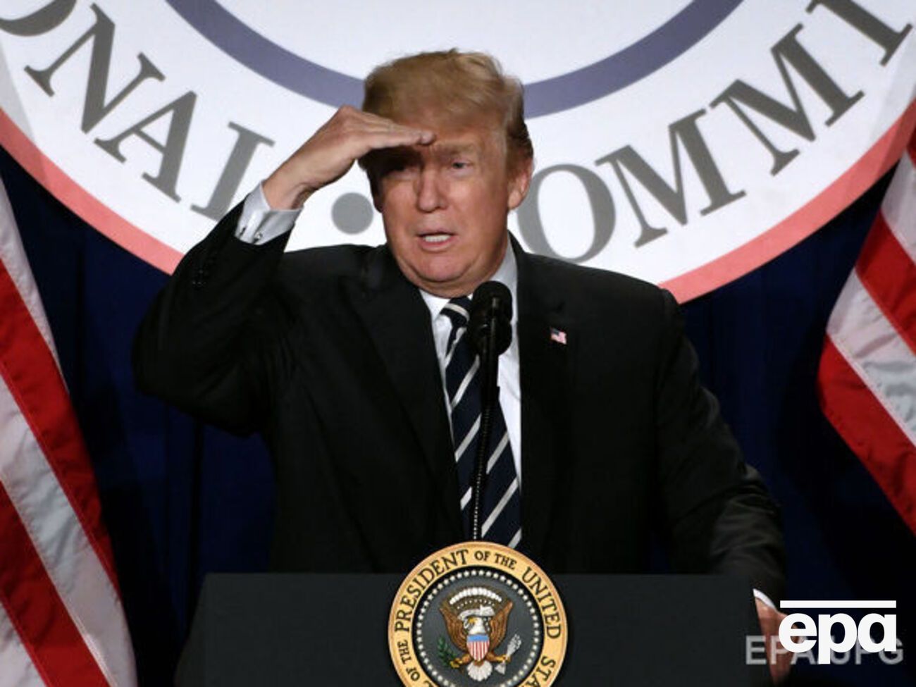 Трампа отговаривают от посещения офиса Мюллера