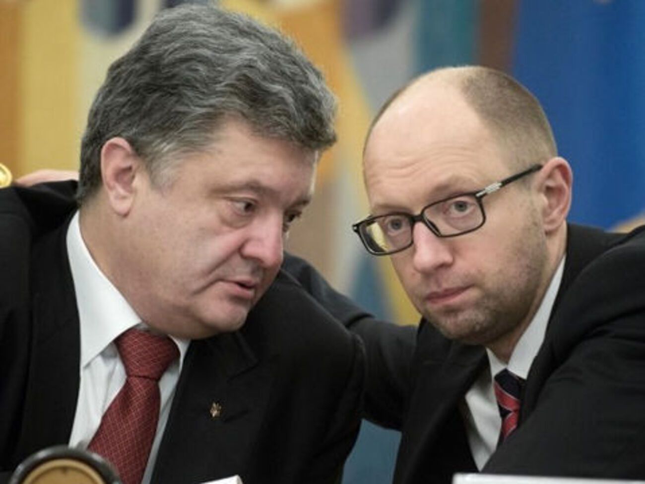 По информации СМИ, БПП и "Народный фронт" снова договариваются об объединении