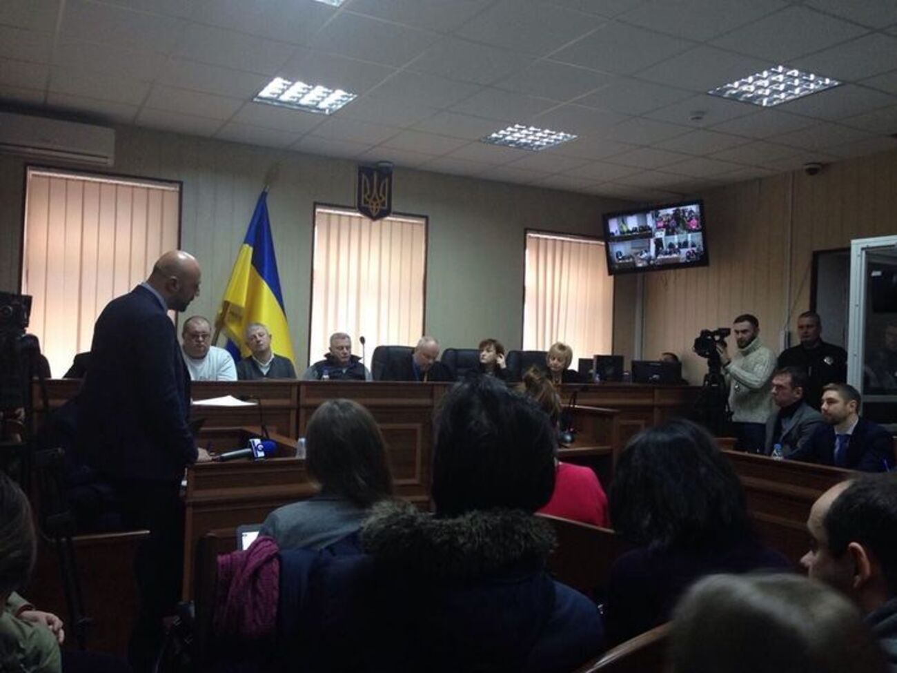 Прокурор Симонов:&nbsp;Для чего понадобилась подобная "операция"? Чтобы опровергнуть революцию, заявить, что она неправильная