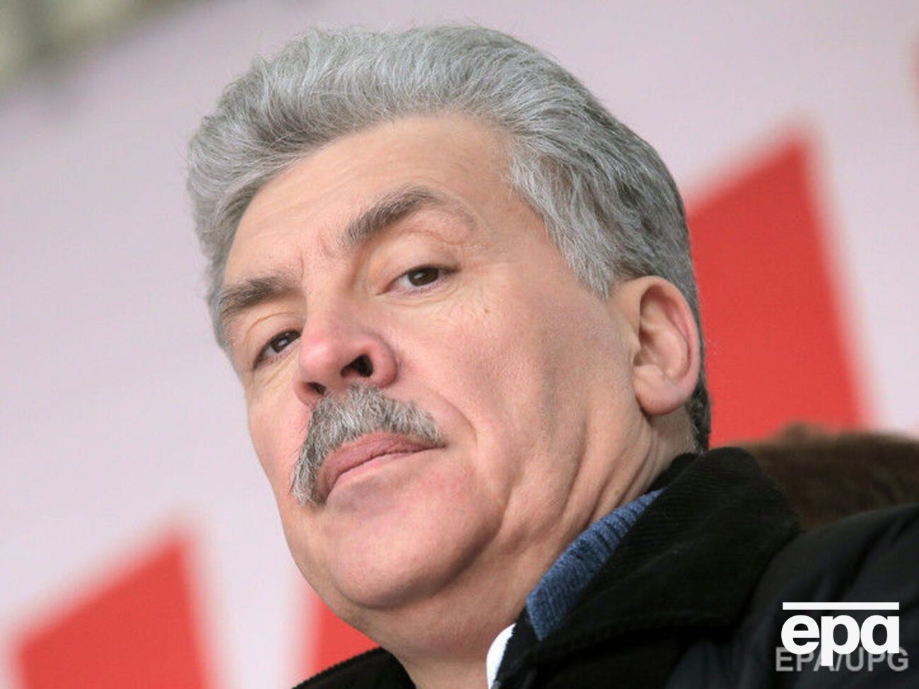 Грудинин поспорил на свои усы