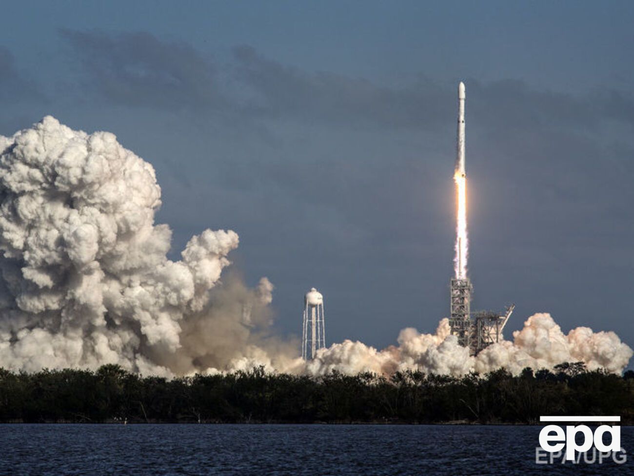 6 лютого 2018 року, старт Falcon Heavy