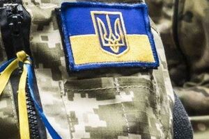 В июле 2016 года в украинской армии появились новые знаки различия
