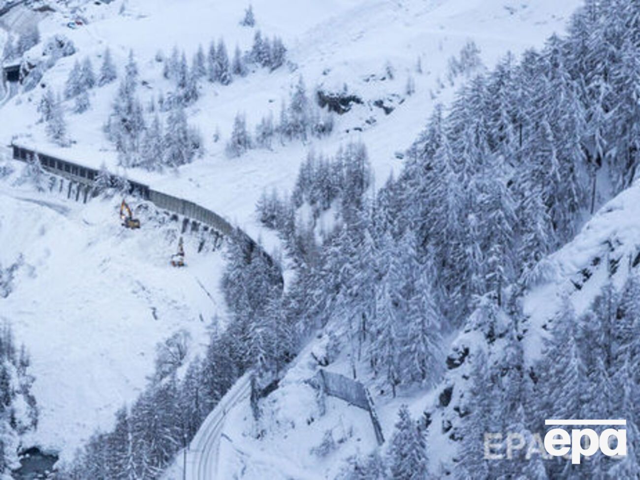 У Карпатах зійшла лавина