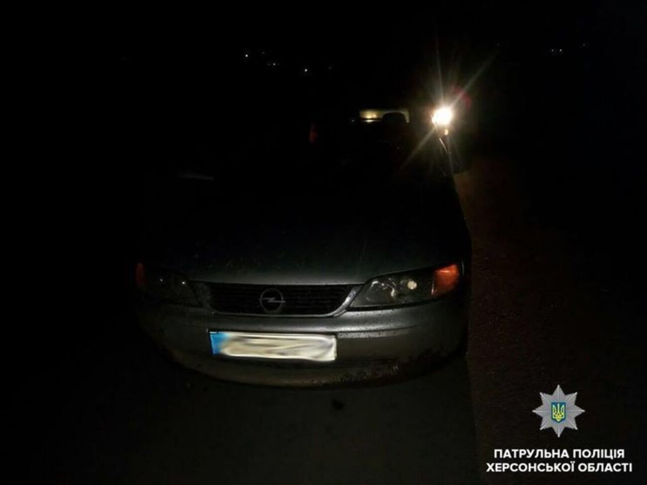 Автомобиль Opel Vectra передали отцу нарушительницы