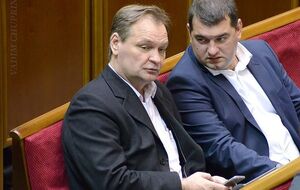 Проведення досудового розслідування у справі нардепа Олександра Пономарьова (ліворуч) доручено слідчим СБУ