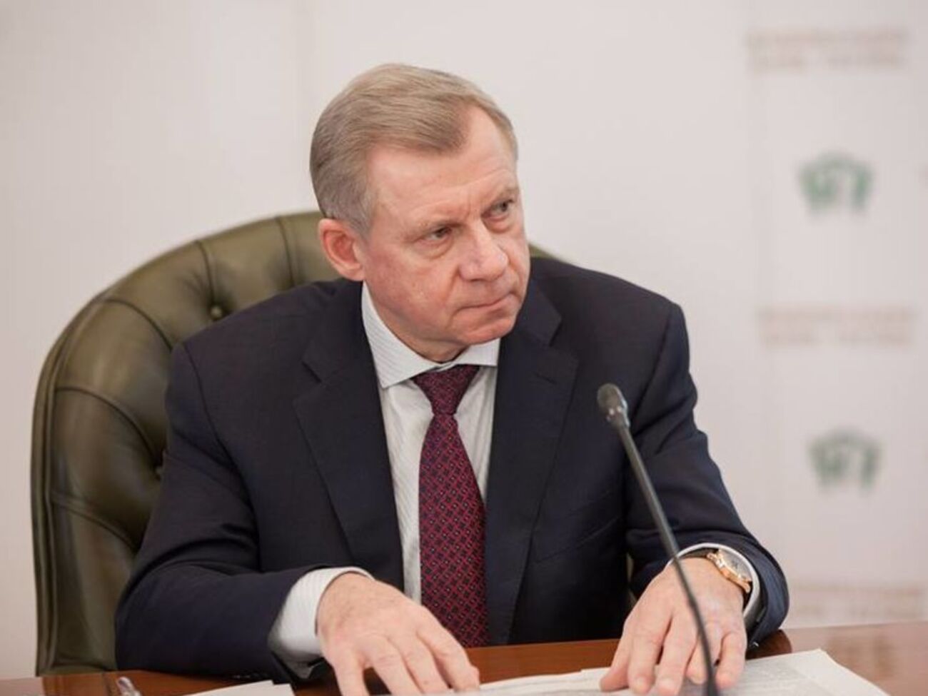 НБУ може скасувати обов'язковий продаж валютної виручки