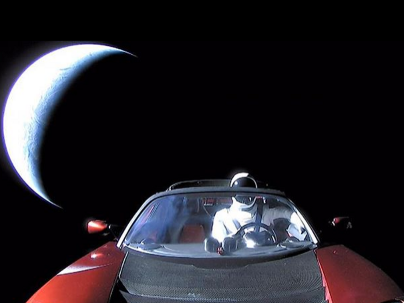 Tesla рухається до поясу астероїдів