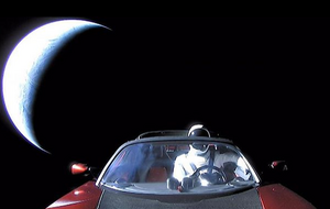 Tesla движется к поясу астероидов