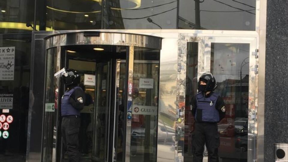 Головред пише, що силовики не пускають журналістів на роботу