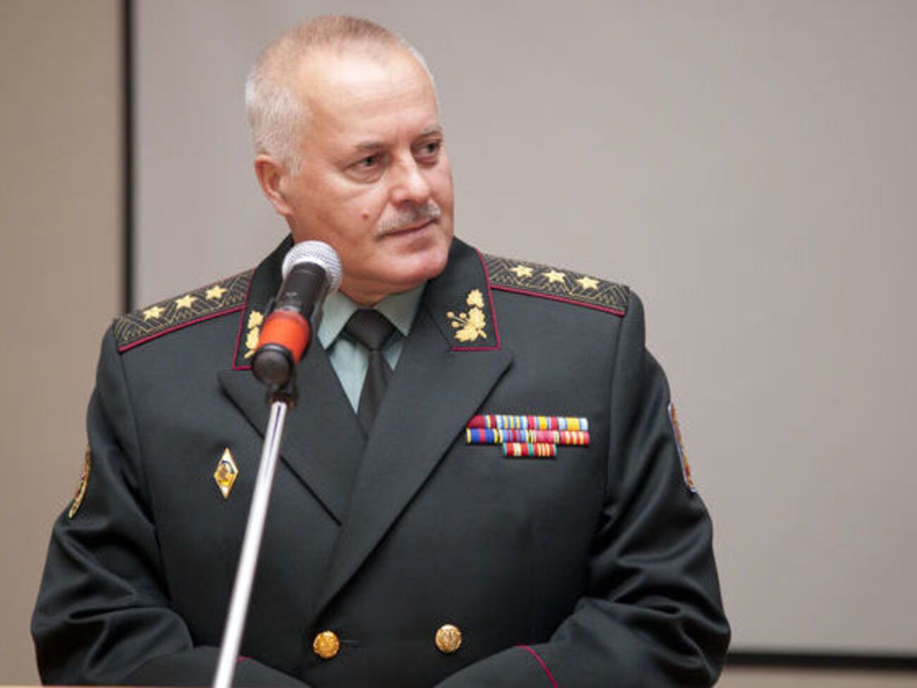 Замана: Була б воля &ndash; протягом тижня можна було доукомплектувати Збройні сили