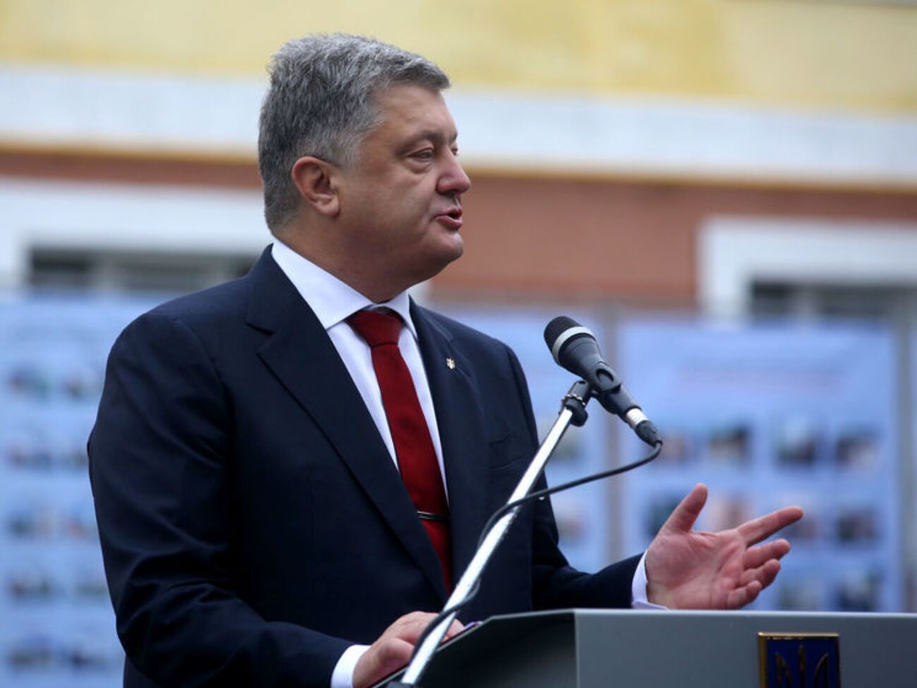 Порошенко назвал украинскую ГТС прибыльной