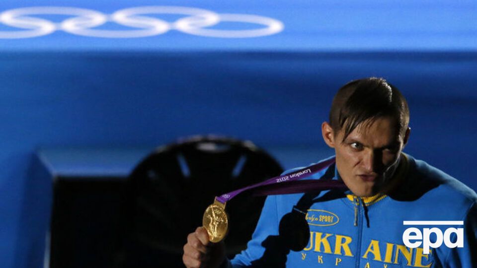У 2012 році Усик став олімпійським чемпіоном