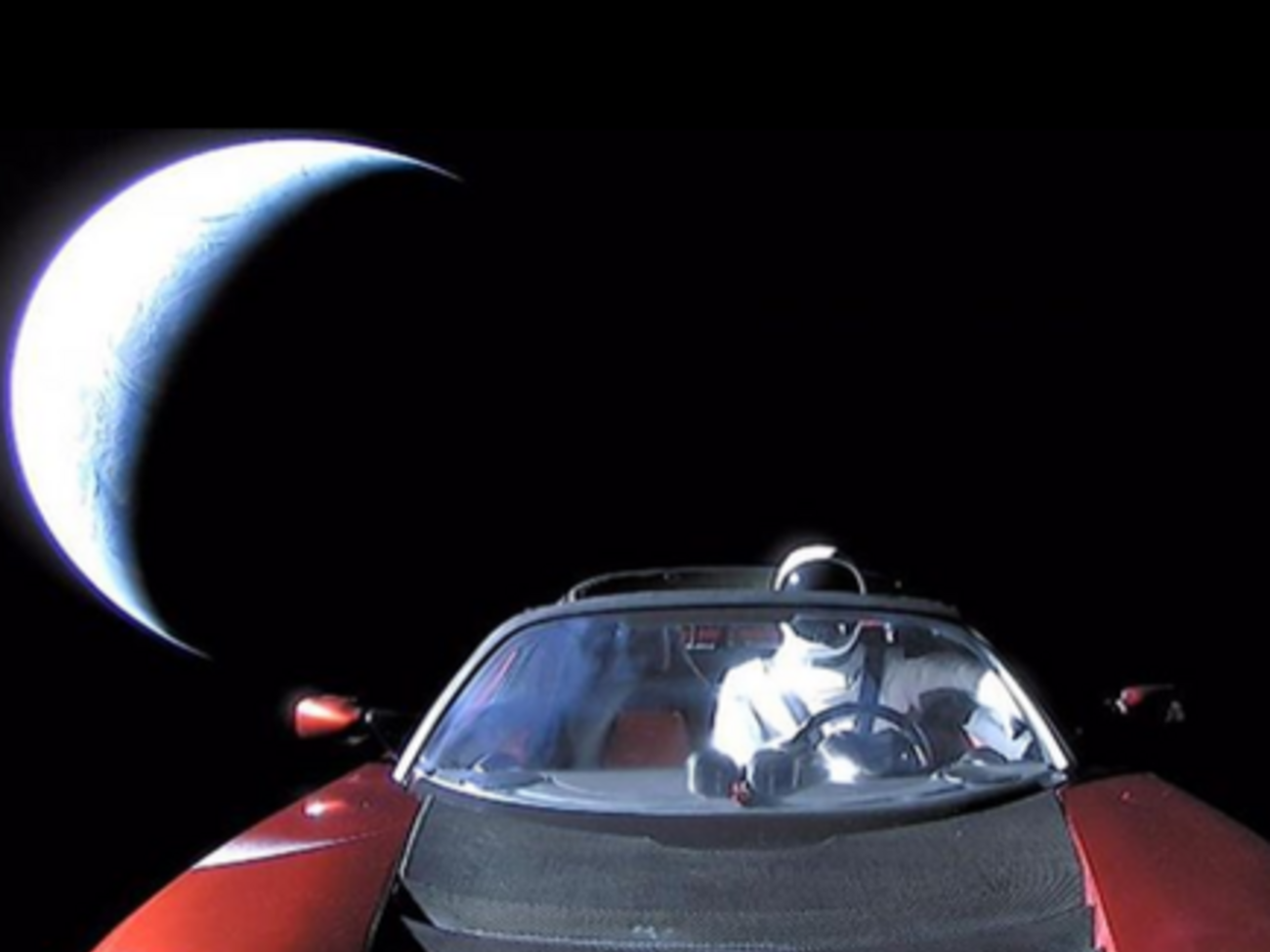 7 февраля электрокар превысил орбиту Марса