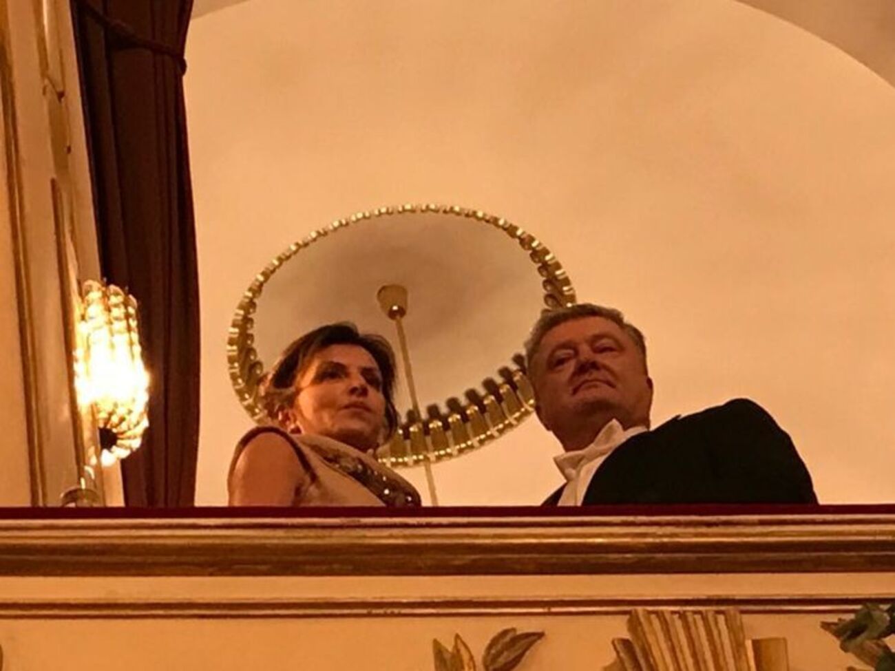 Порошенко находился в ложе для гостей
