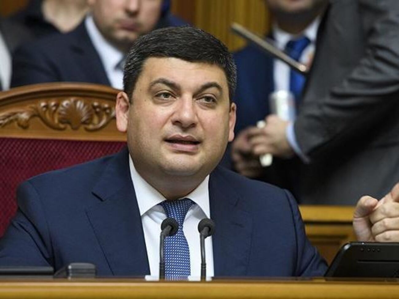 Гройсман: Коли ми брали в борг і підвищували соціальні стандарти, це призводило до багатьох негативних явищ і зупинки економічного зростання