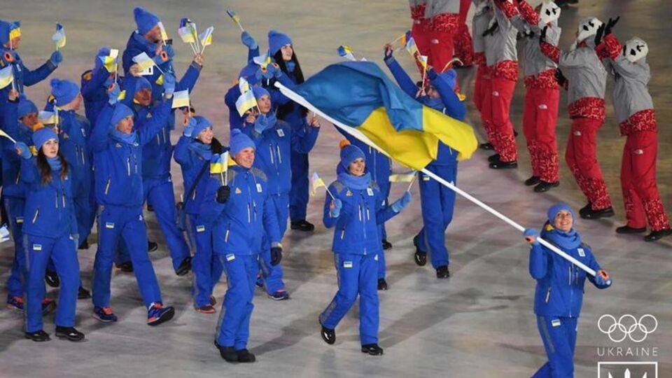 Прапор української команди несла Підгрушна