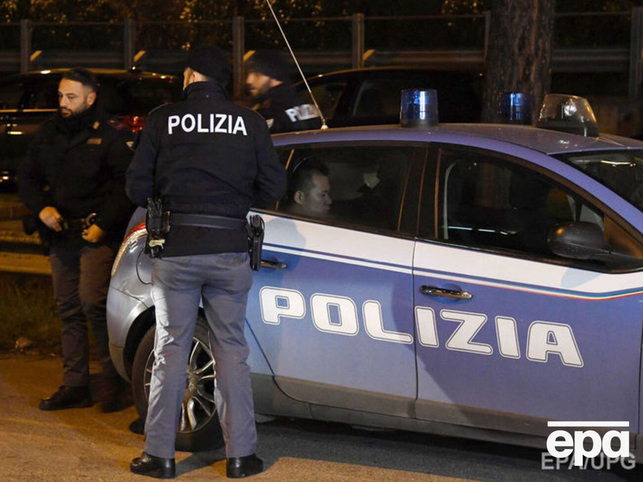 Полиция пока не поймала стрелка в Пизе