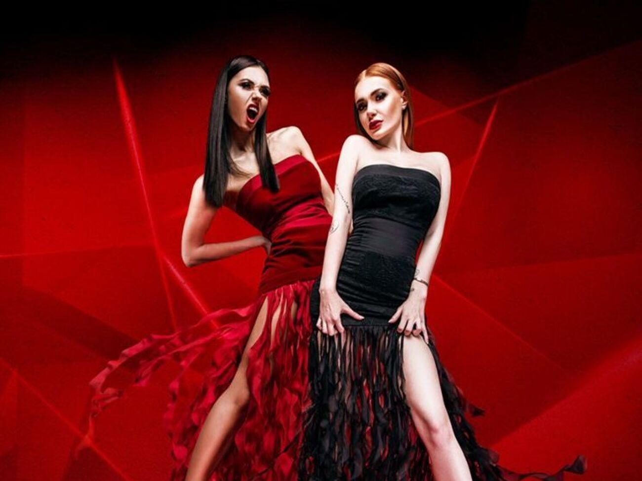 Слава (на фото справа):&nbsp;Теперь я понимаю китайцев. Селфи-палка