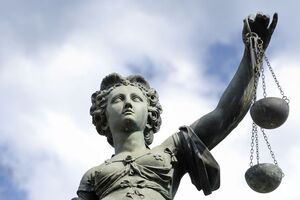 У грудні суд Лондона заарештував активи Коломойського і Боголюбова