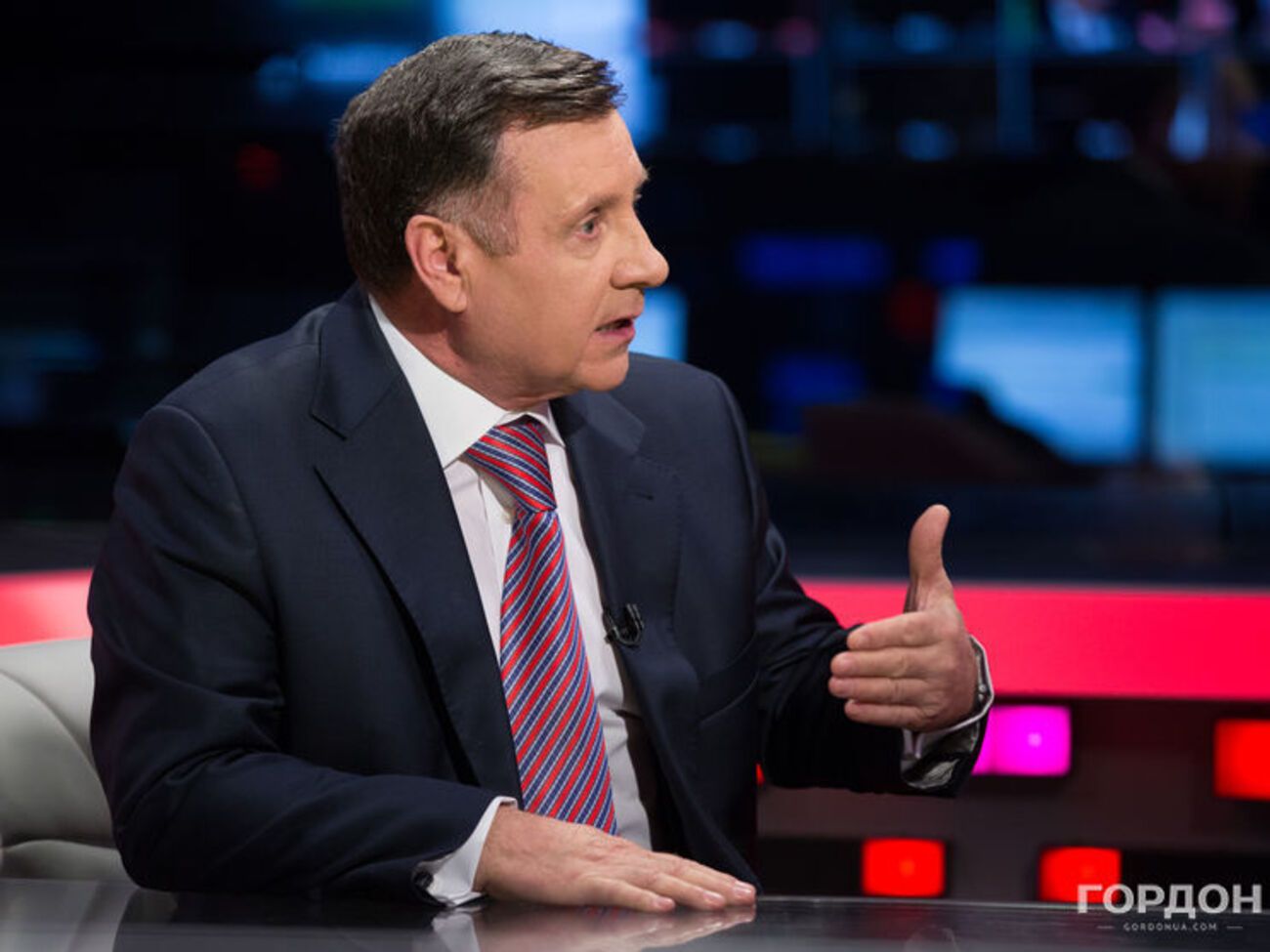 Мартынюк:&nbsp;Крым отобрала Россия? Или Крым сам ушел из-за недалекой политики нашей власти?