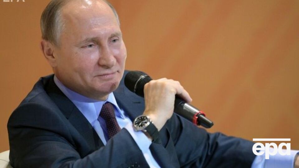 Путин: Вы думаете, что я должен комментировать все, что говорят сотрудники администрации либо правительства, что ли?