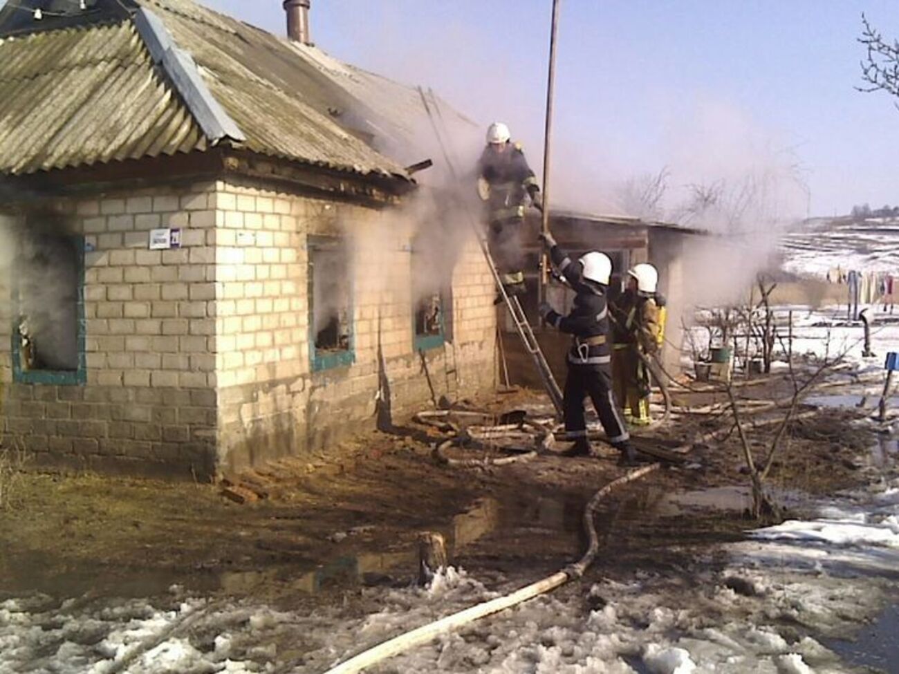 Горів будинок із пічним опаленням