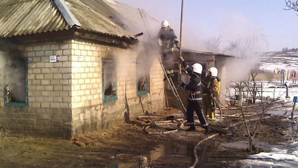 Горів будинок із пічним опаленням
