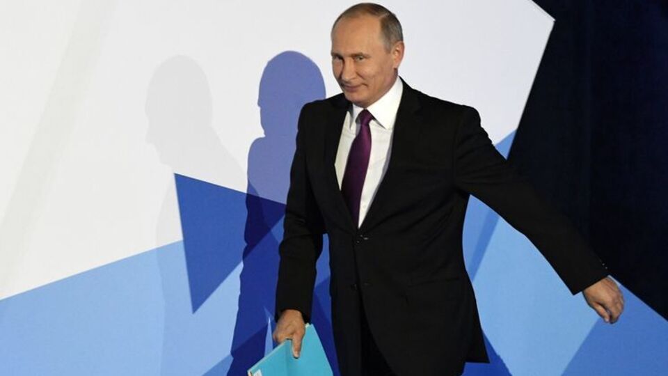 Путин: Нам пытаются показать, где наше место