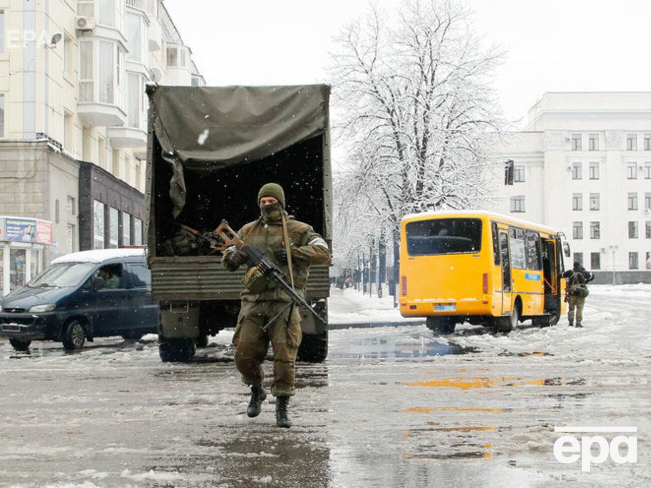 200 членов НВФ вернулись на подкотрольную правительству Украины территорию