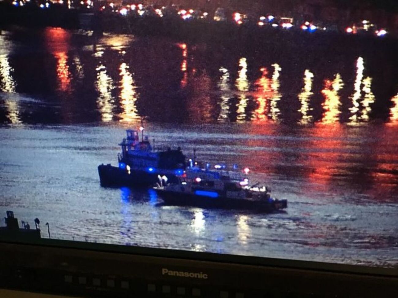 На місці аварії проводять рятувальні роботи