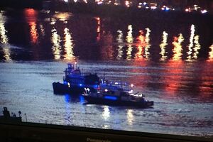 На місці аварії проводять рятувальні роботи