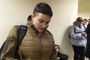 Савченко имеет полные основания посетить конференцию за границей, заявил Луценко
