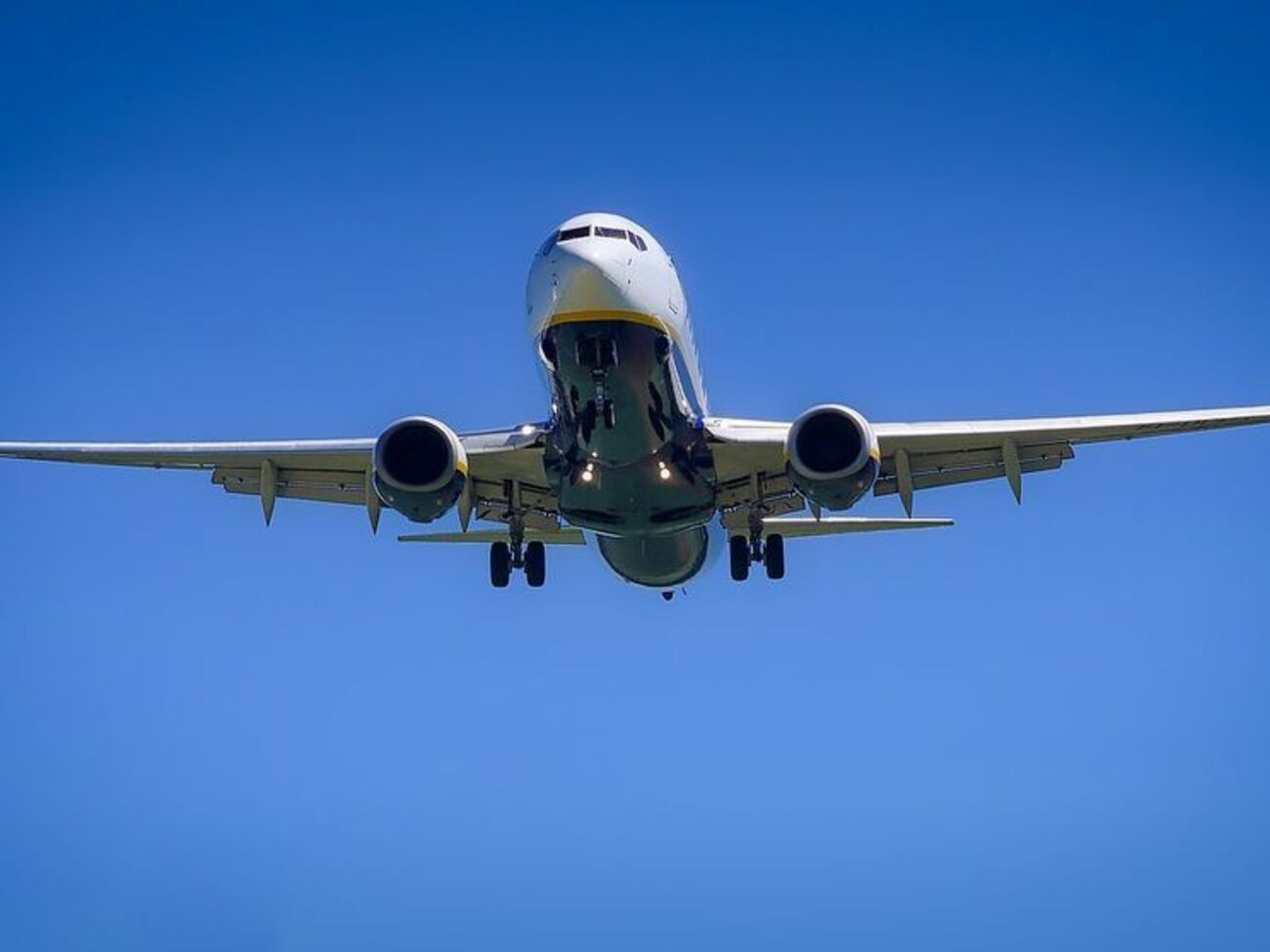 Україна розпочала судові процеси проти 40 російських авіаперевізників