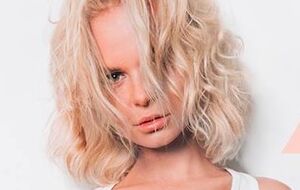 Вокс: Шнуров змушував мене носити маски, вуалі, окуляри