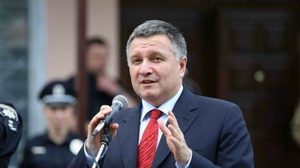 Аваков: Twitter – це предмет донесення як емоцій, так і інформації