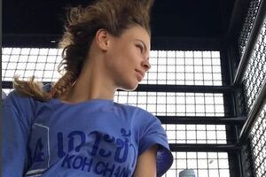 28 февраля Рыбка и Лесли попросили политического убежища в США