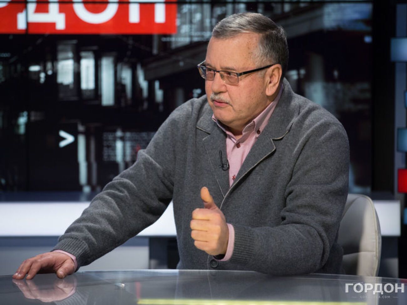 Гриценко: В России тоталитарная, на основе КГБ/ФСБ построенная система, где в военных ведомствах никто и шагу не сделает без благословения сверху