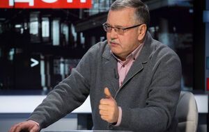 Гриценко: В России тоталитарная, на основе КГБ/ФСБ построенная система, где в военных ведомствах никто и шагу не сделает без благословения сверху