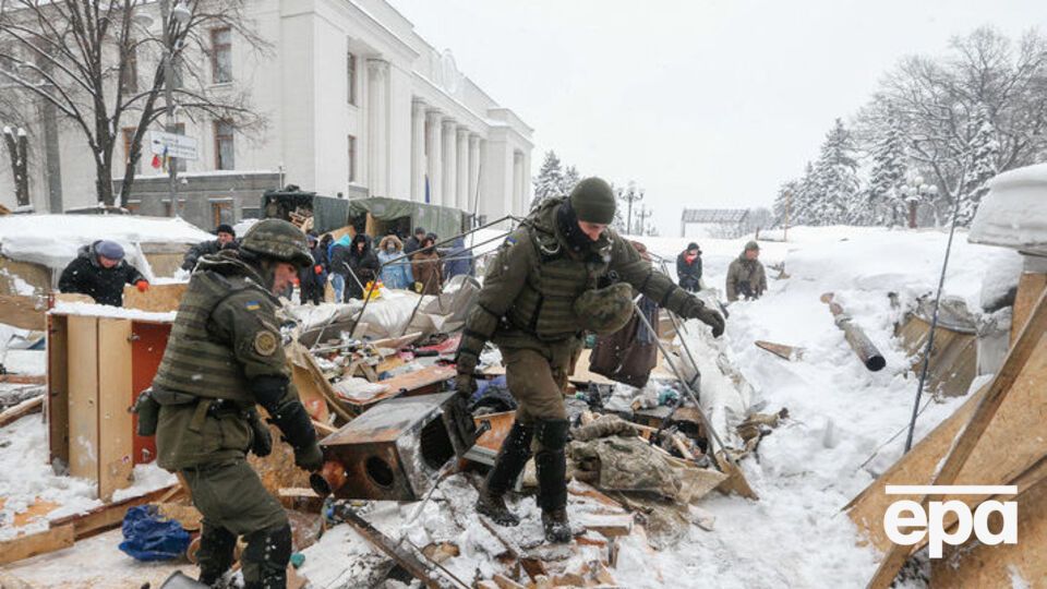 Аваков: Після того, як там виявили зброю, усі речі були описані