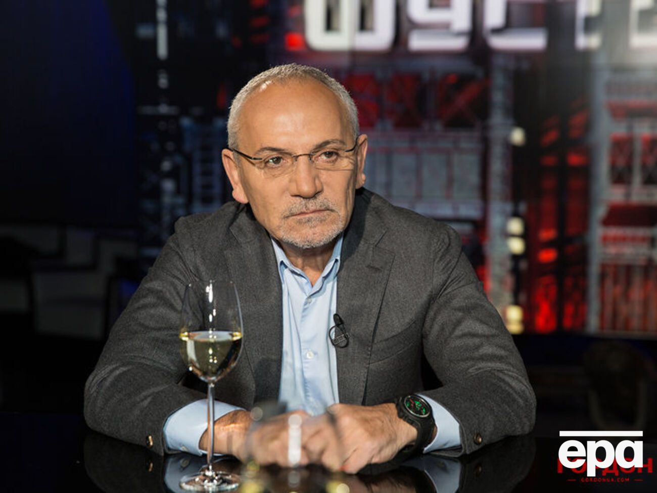 Савік Шустер: Головне для мене як автора &ndash; донести до читачів мій погляд на сучасну ситуацію в Україні та запропонувати шляхи вирішення проблем. Після видання своєї книги я планую запустити кілька проектів в Україні і в Європі