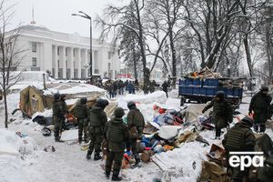 Аваков: Я не вважаю за потрібне, щоб за 100 метрів від ВР був розміщений намет, де лежать гранати