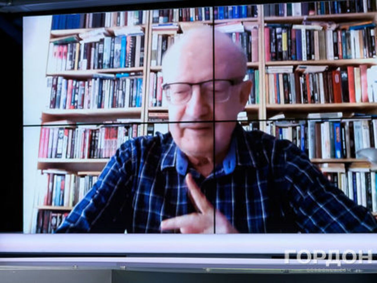 Піонтковський: 17 років у російській "нафтянці" ніколи не залишать людину в незаплямованому, білосніжному костюмі, з орденом Дружби