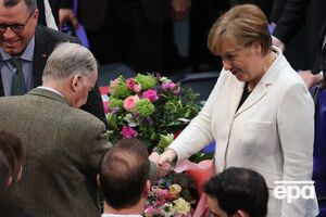 Меркель снова избрали канцлером