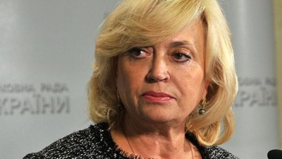 Кужель стала стукати по столу Геращенко