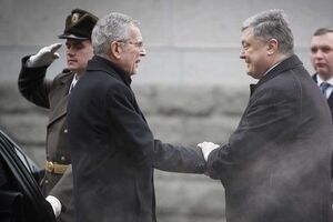Ван дер Беллен заявил, что Австрия не признает выборы президента РФ в Крыму, а Порошенко – поблагодарил за эту позицию