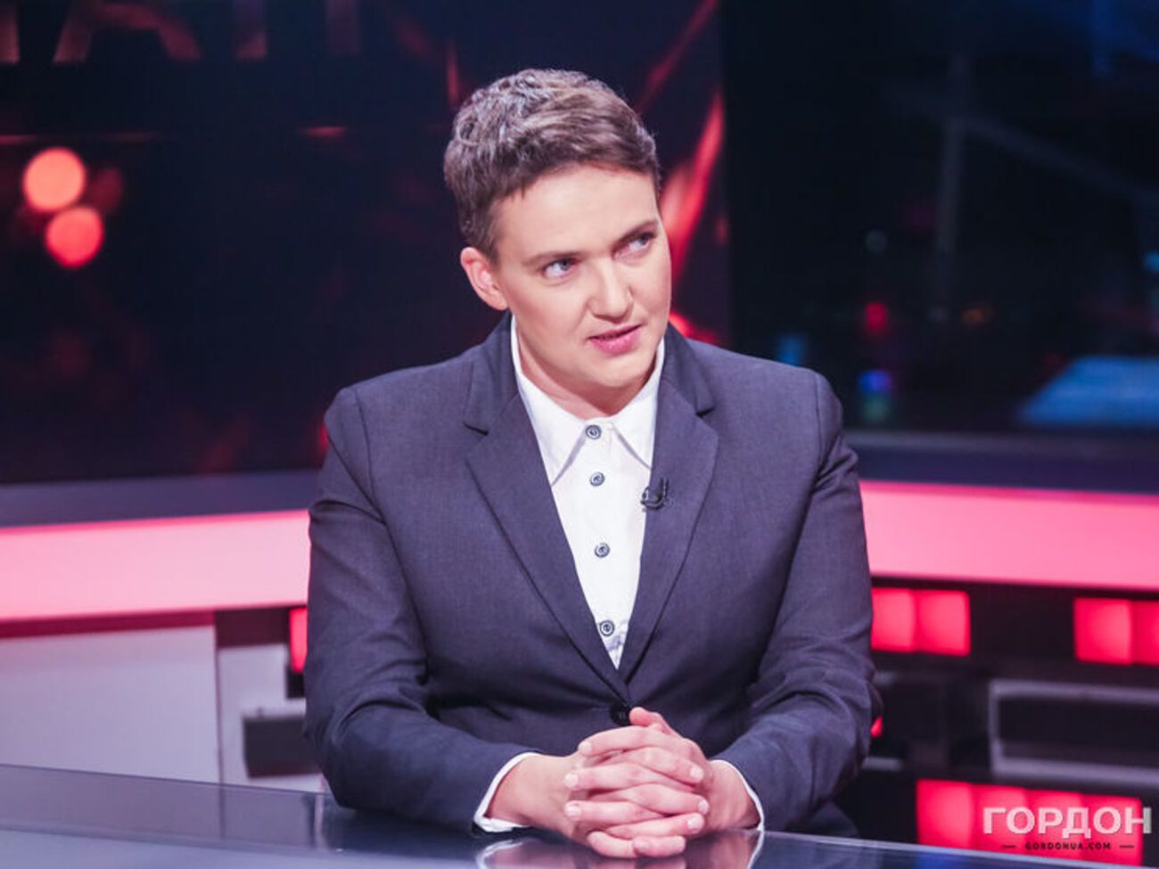 Луценко вніс у Раду подання на Савченко