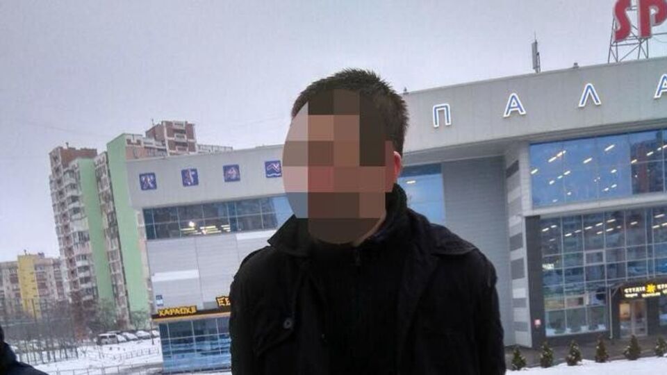 У затриманого виявили речовину, схожу на наркотичну