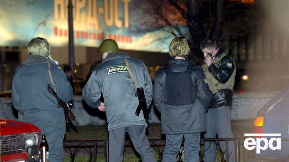 23 октября 2002 года террористы захватили театральный центр в Москве